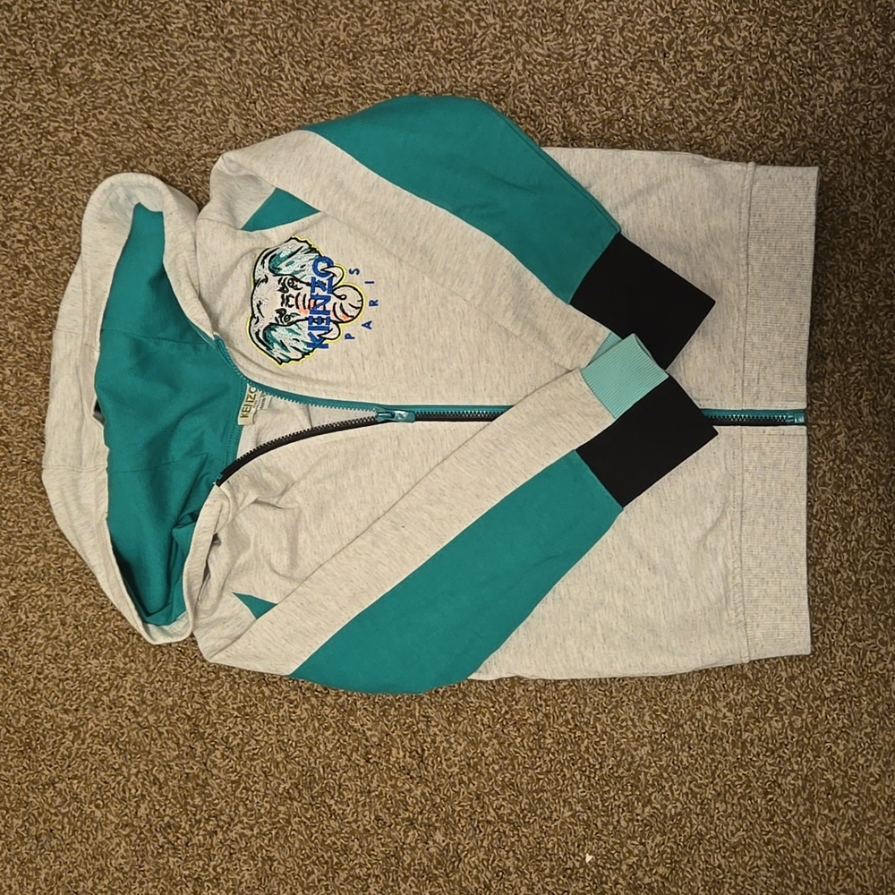 Kenso Hoodie